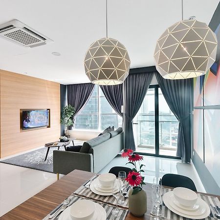 Suasana Private Suites By Subhome Johor Bahru Buitenkant foto