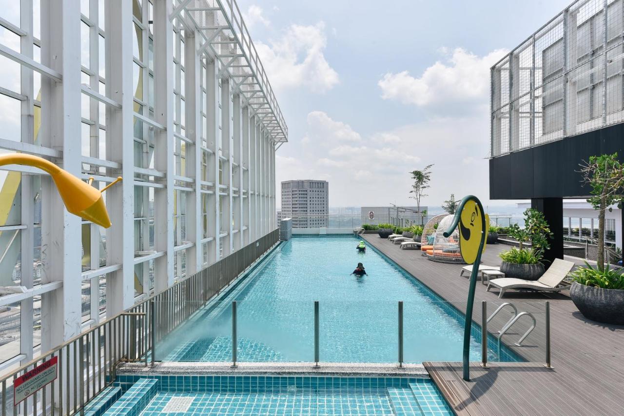 Suasana Private Suites By Subhome Johor Bahru Buitenkant foto